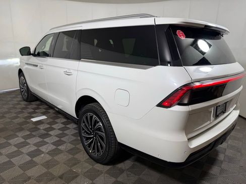 New 2025 Lincoln Navigator L Black Label image 3