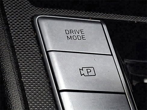 Used 2023 Hyundai Elantra SEL w/ Convenience Package image 25