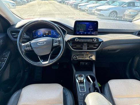 Used 2021 Ford Escape Titanium w/ Titanium Elite Package AWD/4WD image 20