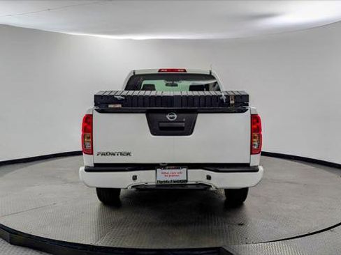 Used 2018 Nissan Frontier S image 6