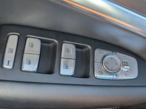 Used 2026 Genesis G70 2.5T RWD image 35
