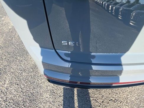 Used 2024 Volkswagen Atlas Cross Sport SEL R-Line image 6