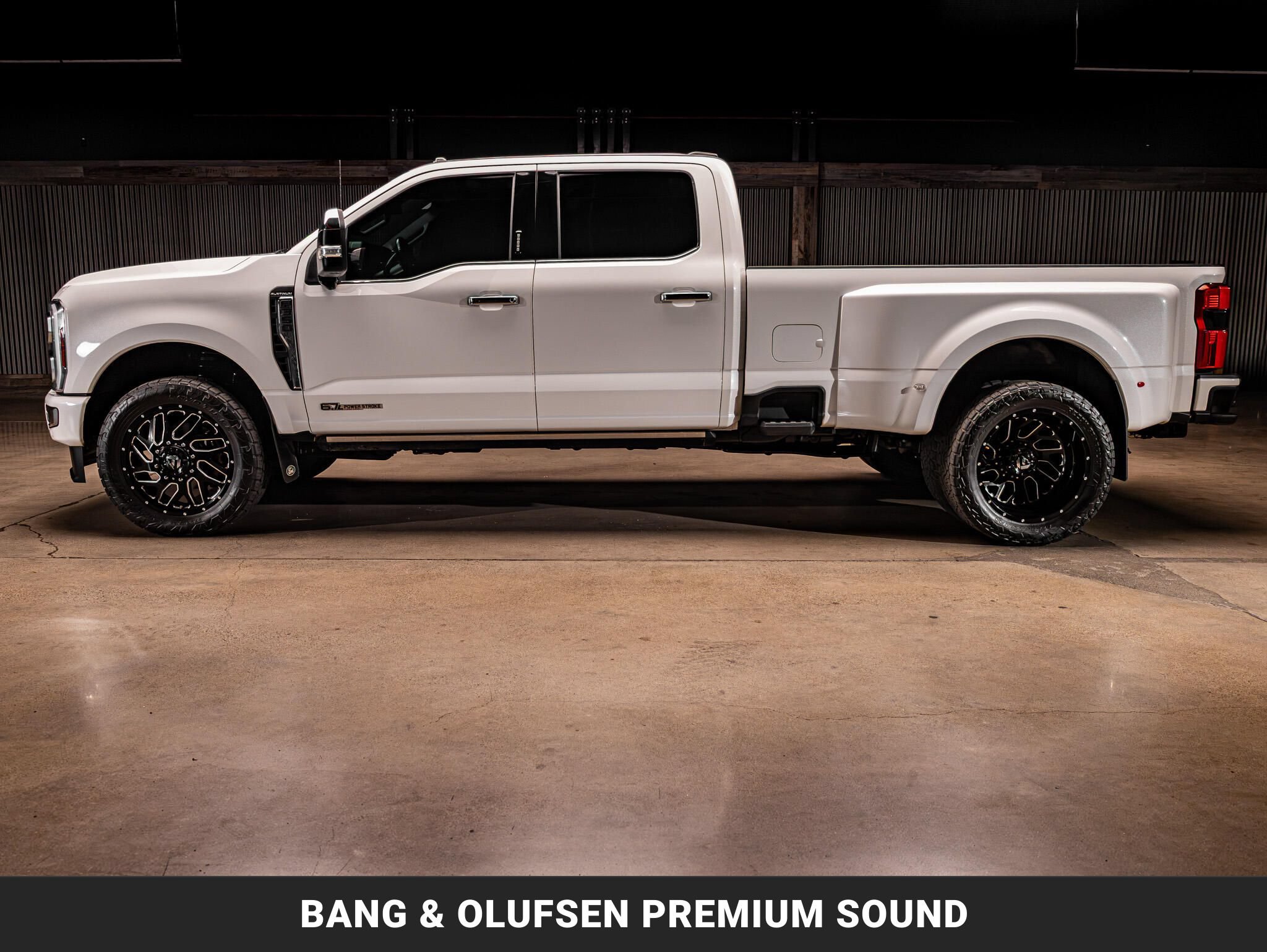 Used 2024 Ford F350 Platinum AWD/4WD image 6