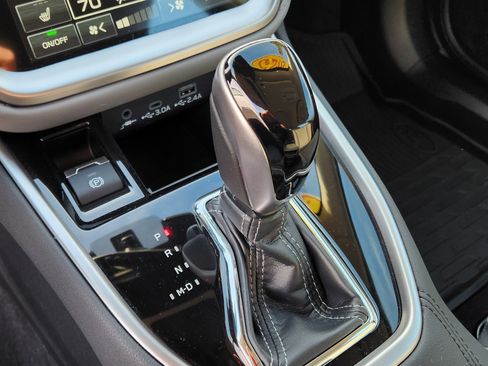 Certified 2025 Subaru Legacy Premium image 22