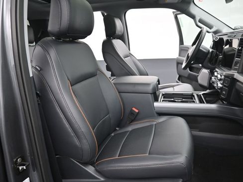 New 2026 Ford F250 Lariat w/ Black Appearance Package image 24