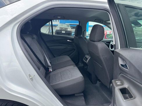 Used 2024 Chevrolet Equinox LT w/ LPO, Floor Liner Package FWD image 10