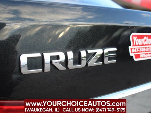 Used 2012 Chevrolet Cruze LS image 10
