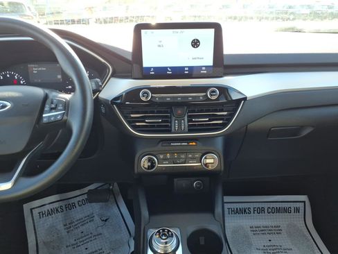 Used 2020 Ford Escape SE image 13