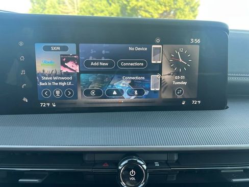 Used 2025 Nissan Murano SV image 21