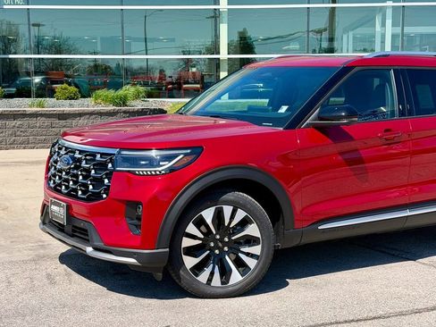 New 2026 Ford Explorer Platinum image 2