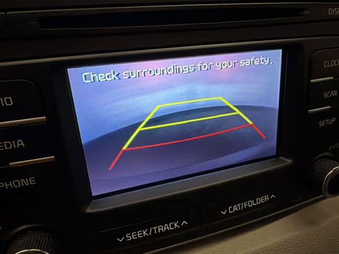 Used 2019 Kia Sportage LX FWD image 18