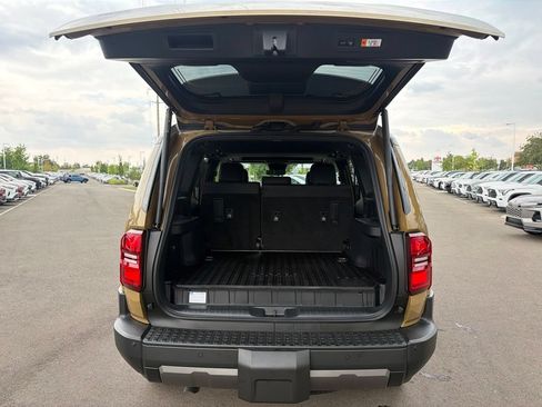 Used 2026 Toyota Land Cruiser w/ Premium Package AWD/4WD image 17