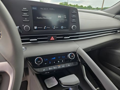 New 2026 Hyundai Elantra SEL Sport Premium FWD image 11