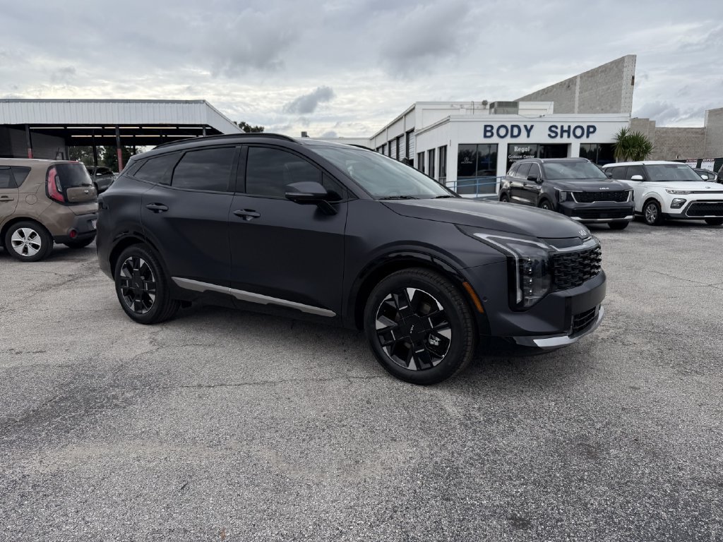 New 2026 Kia Sportage SX FWD image 2