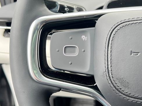 New 2026 Lincoln Nautilus Premier w/ Equipment Group 102A image 19