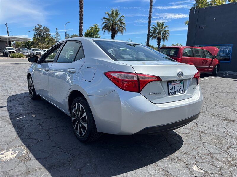 Used 2017 Toyota Corolla LE FWD image 5
