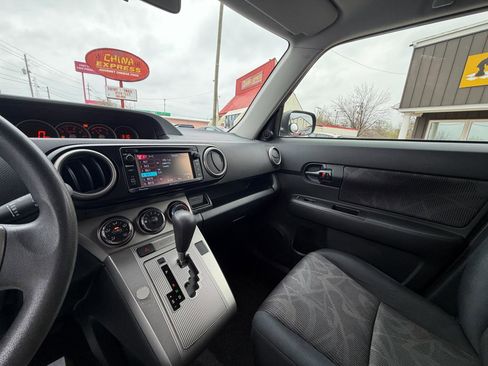 Used 2015 Scion xB image 20