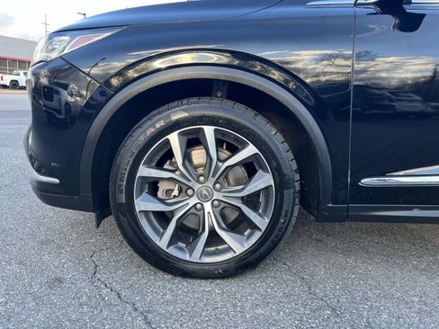 Used 2023 Acura MDX SH-AWD w/ Technology Package image 12