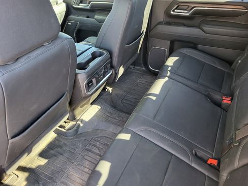 Used 2024 GMC Sierra 2500 SLT w/ SLT Premium Package image 21