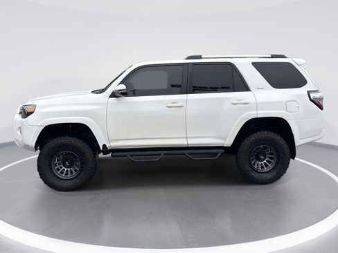 Used 2021 Toyota 4Runner SR5 Premium AWD/4WD image 5