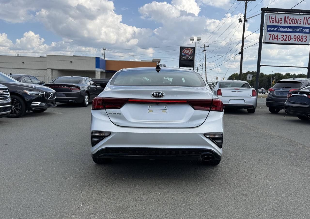 Used 2021 Kia Forte LXS FWD image 5