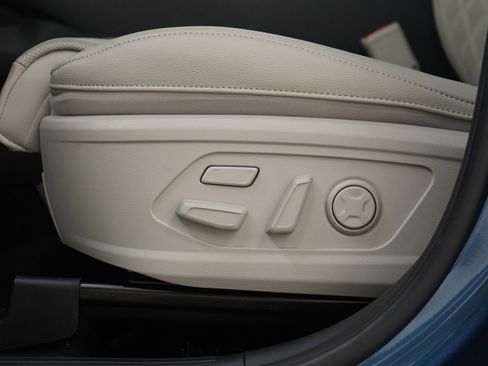 Used 2025 Kia Sorento SX Prestige image 25