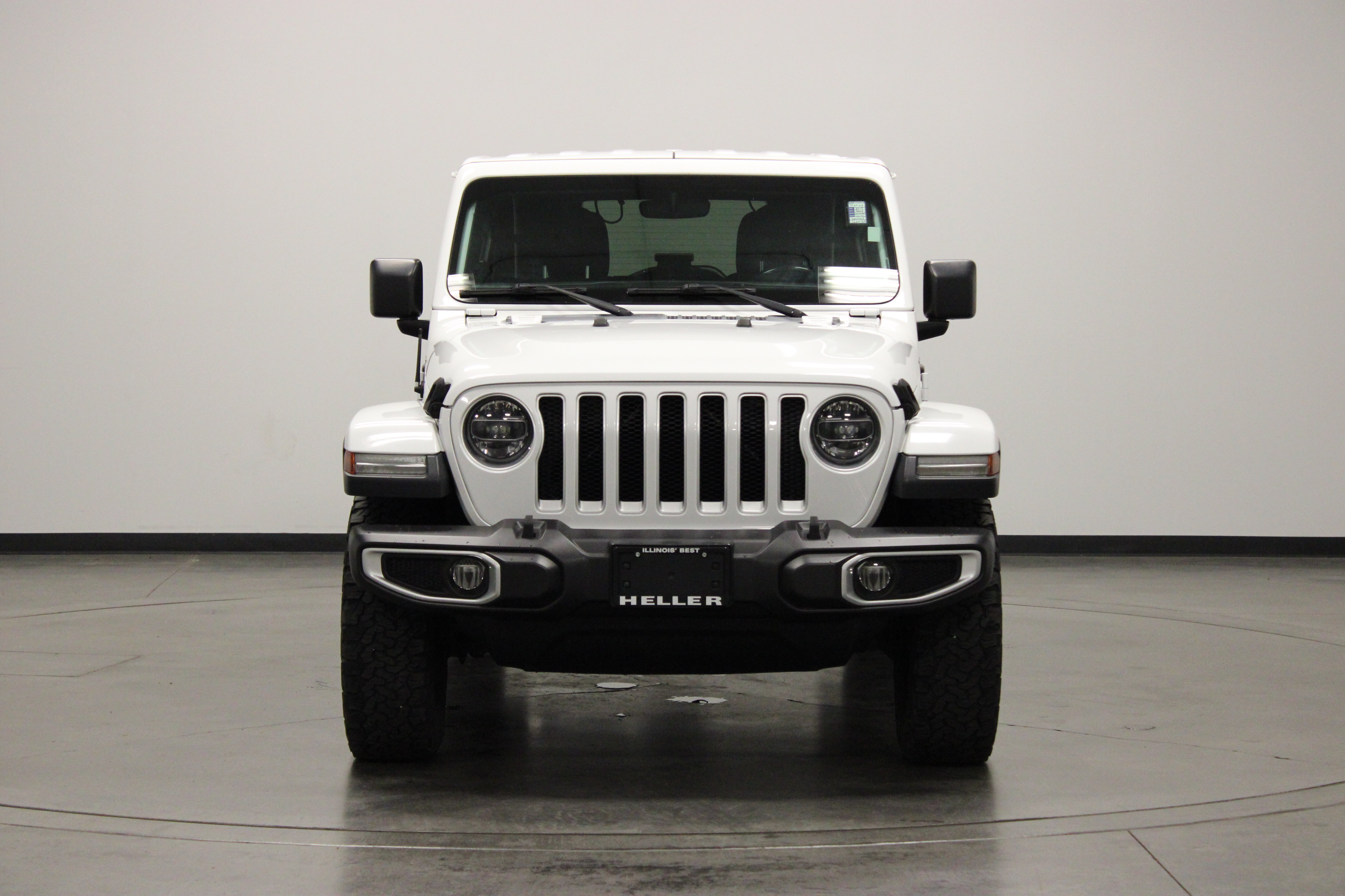 Used 2019 Jeep Wrangler Unlimited Sahara w/ LED Lighting Group AWD/4WD image 3