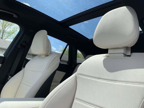 New 2026 Mercedes-Benz GLC 300 4MATIC image 14