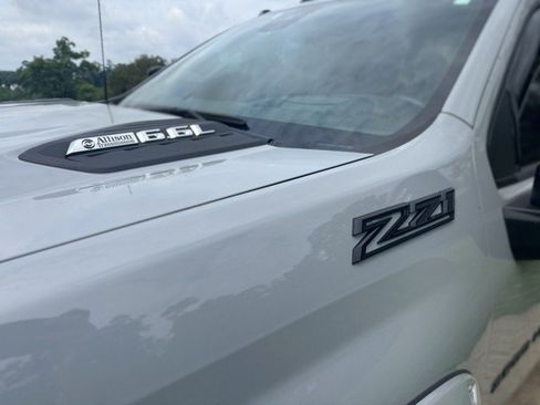 Used 2024 Chevrolet Silverado 2500 LTZ w/ LTZ Plus Package AWD/4WD image 11