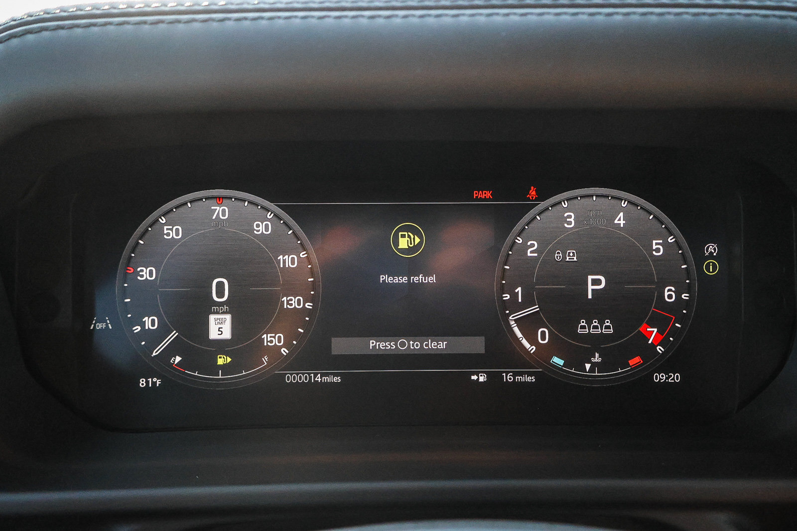 New 2026 Land Rover Defender 110 X-Dynamic SE AWD/4WD image 29