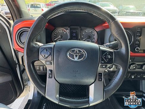 Used 2020 Toyota Tacoma TRD Off-Road AWD/4WD image 2