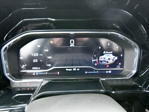 Used 2025 GMC Sierra 1500 Elevation image 41