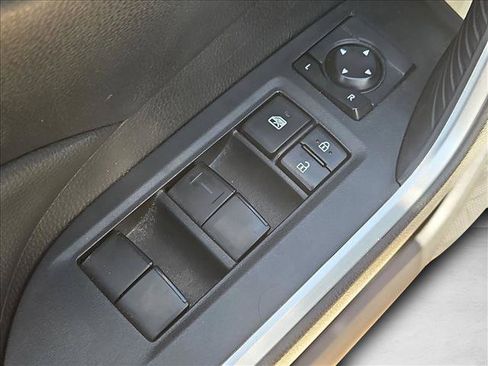 Used 2025 Toyota RAV4 LE AWD/4WD image 11