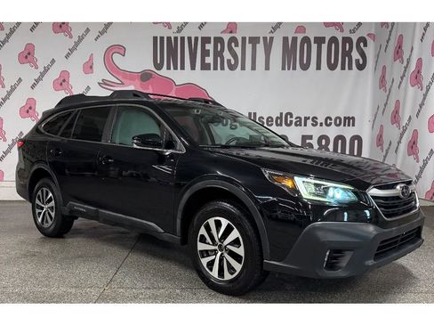 Used 2020 Subaru Outback Premium image 3