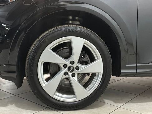 Certified 2025 Audi Q5 Premium Plus w/ Premium Plus image 18