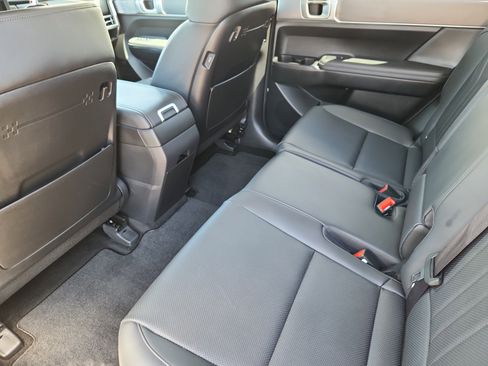 Used 2025 Hyundai Santa Fe XRT AWD/4WD image 11