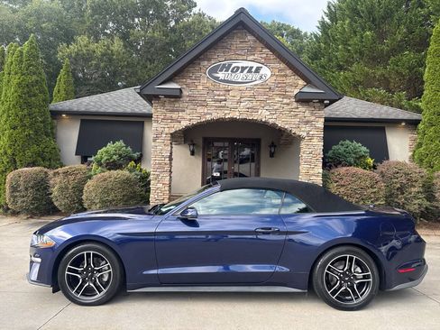 Used 2020 Ford Mustang Premium RWD image 1