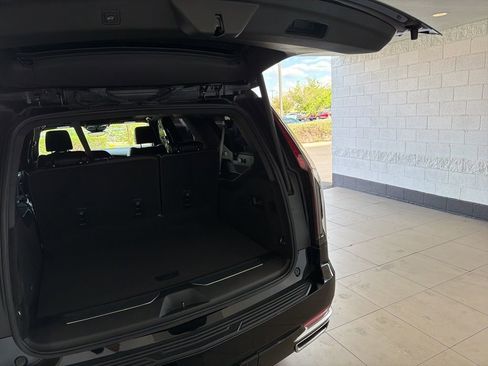 Used 2023 Cadillac Escalade ESV Premium Luxury w/ LPO, Radiant Package image 16