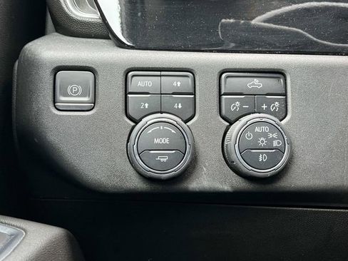 Used 2022 Chevrolet Silverado 1500 RST image 37