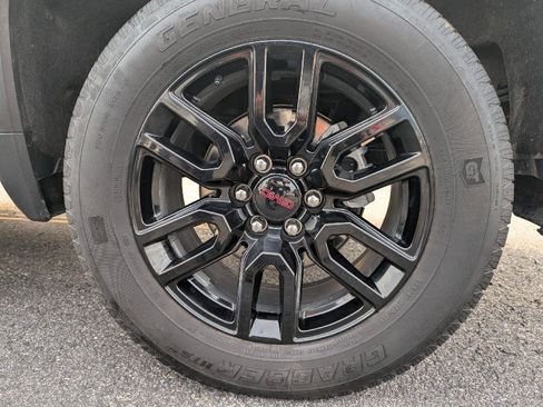 Used 2024 GMC Sierra 1500 Elevation AWD/4WD image 11