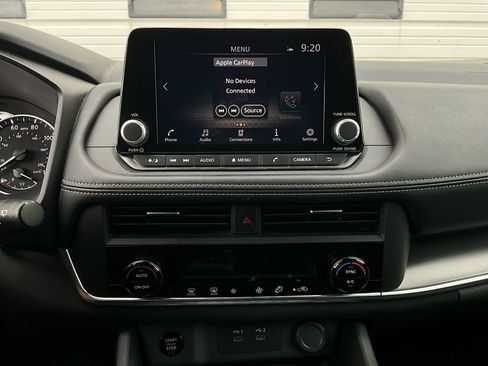 Used 2025 Nissan Rogue SV image 26