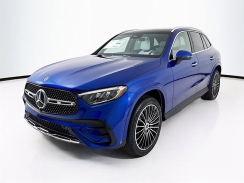 New 2026 Mercedes-Benz GLC 350e 4MATIC image 3