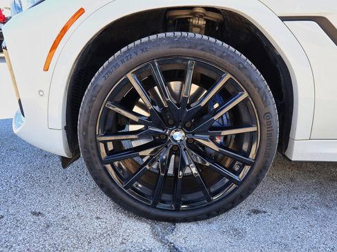 Used 2021 BMW X6 M50i w/ Executive Package image 34