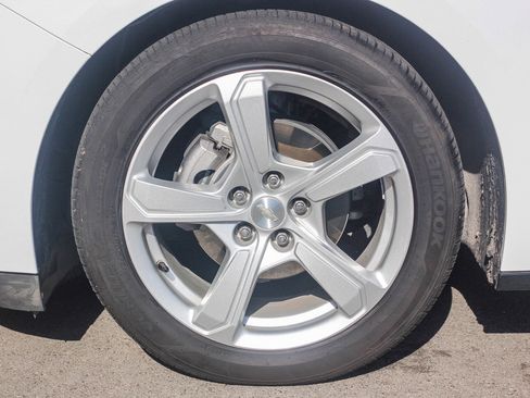 Used 2019 Chevrolet Volt LT image 10