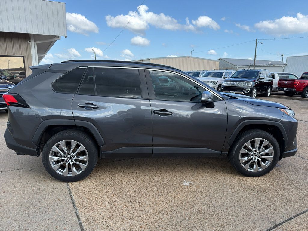 Used 2023 Toyota RAV4 XLE Premium AWD/4WD image 6