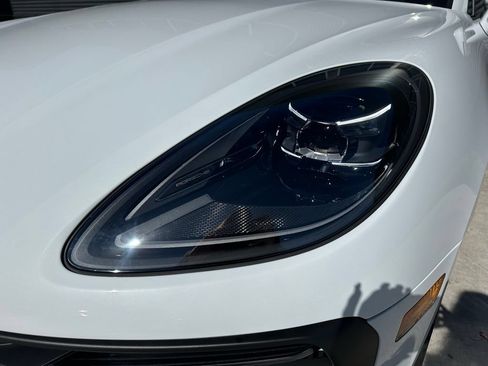 Used 2026 Porsche Macan S AWD/4WD image 13