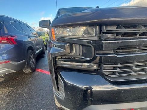 Used 2019 Chevrolet Silverado 1500 LT Trail Boss image 10