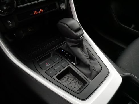 Certified 2025 Toyota RAV4 XLE image 24