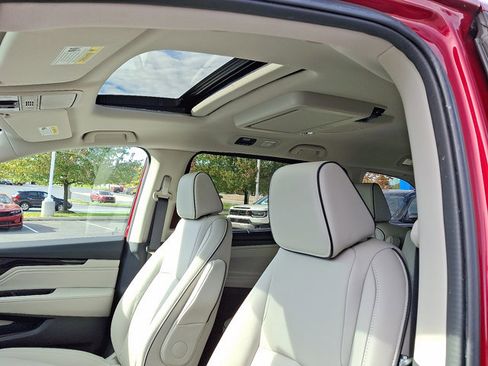 Certified 2025 Honda Odyssey Touring image 16