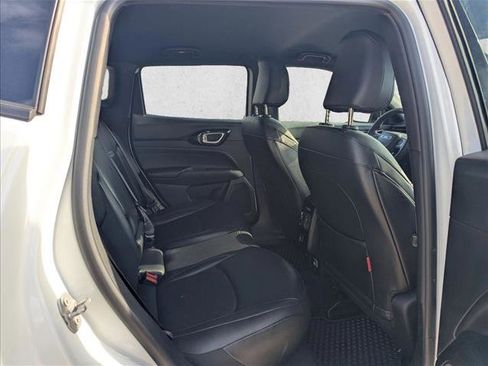 Used 2025 Jeep Compass Trailhawk AWD/4WD image 19